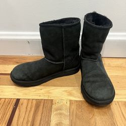 UGGS