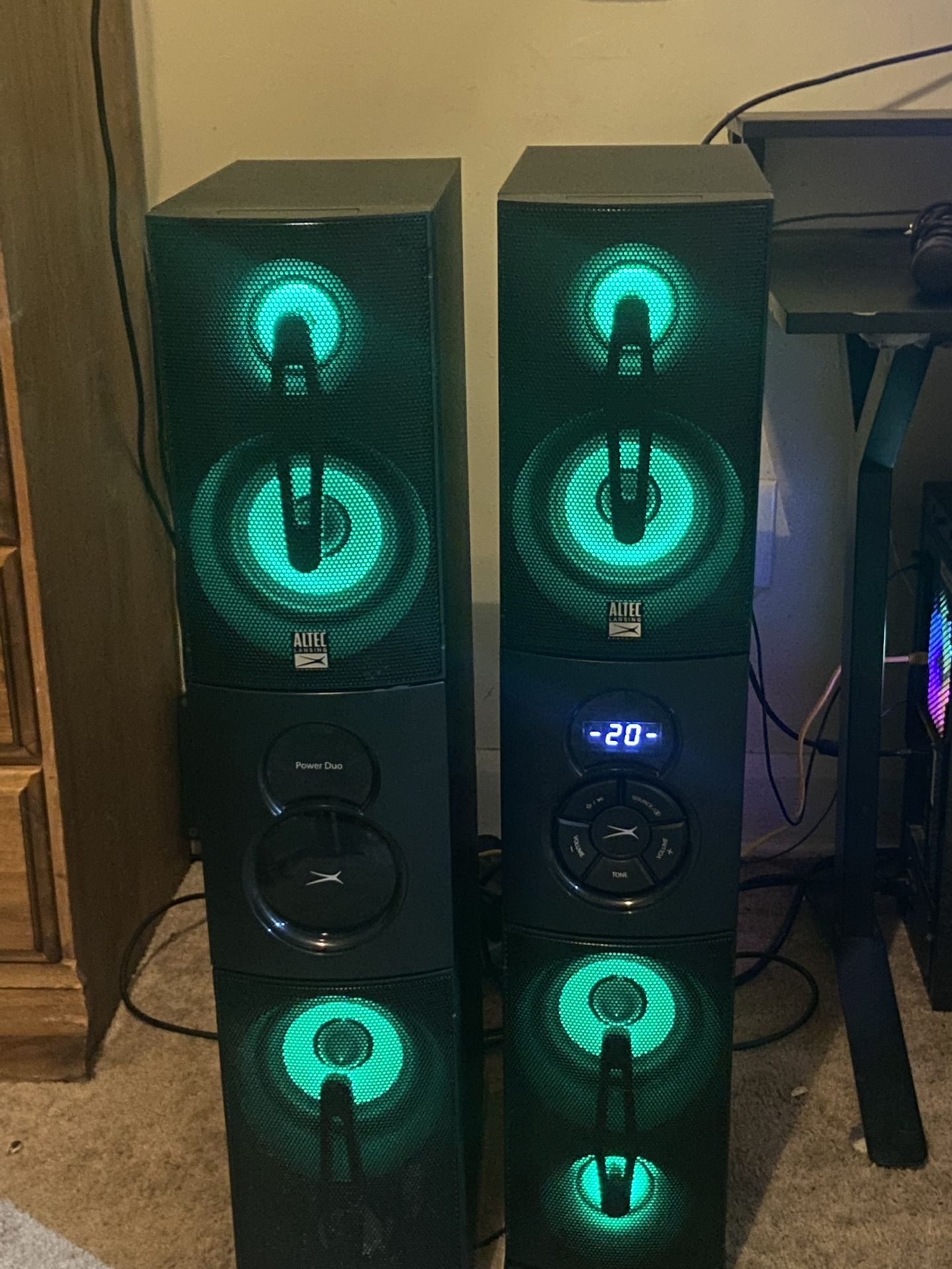 Altec Lansing Party Duo Tower Speakers