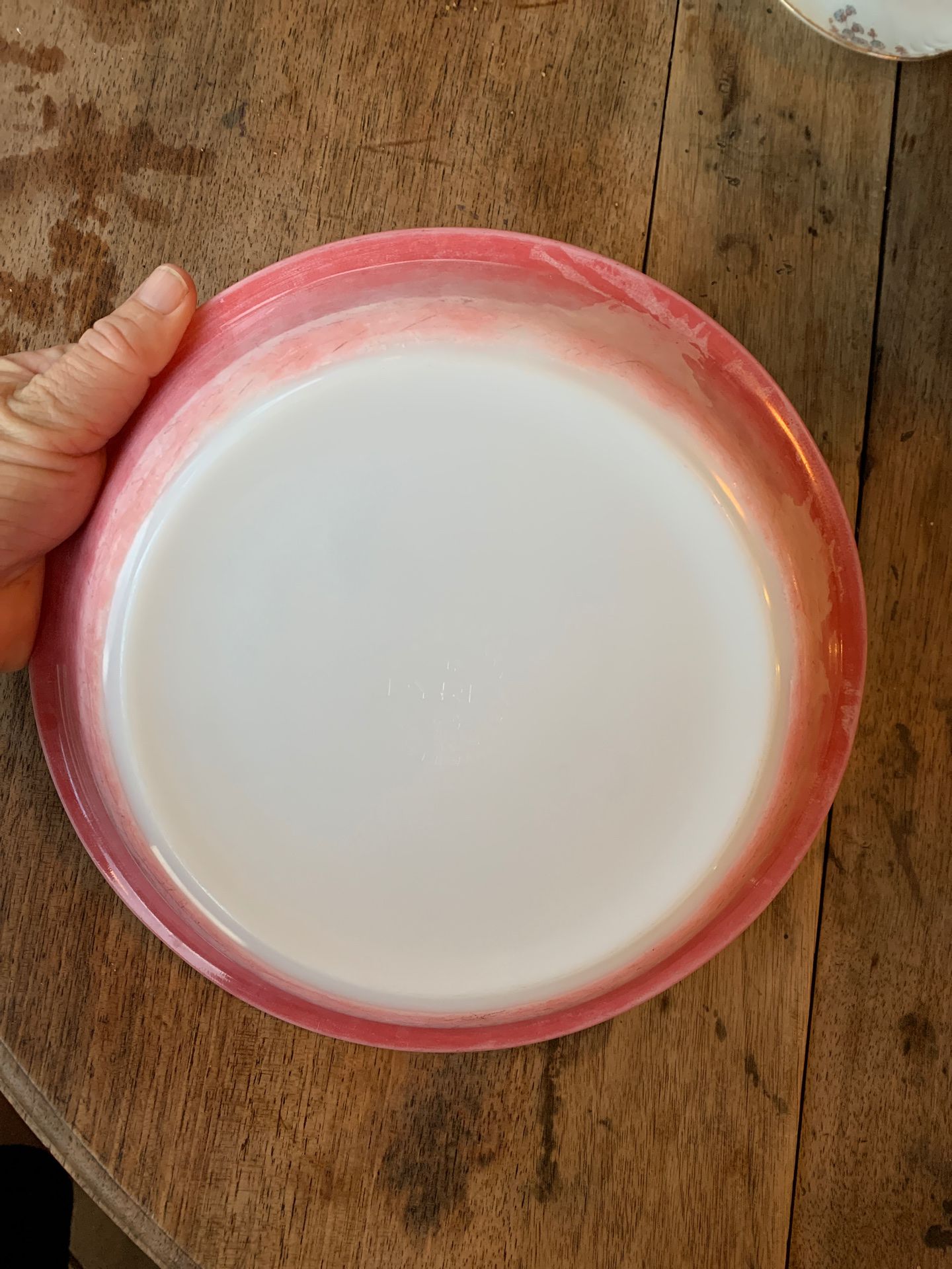 Pyrex light pink pie dish