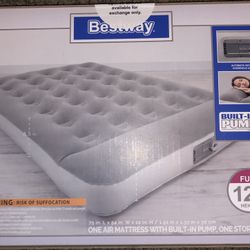 Bestway ( AIR MATTRESS WITH BUILT-IN PUMP)