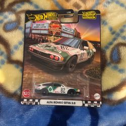 Hot Wheels Premium 
