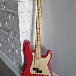 Fender Vintera Precision Bass 