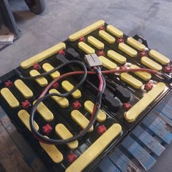 Forklift Battery Repair Or Replacement 