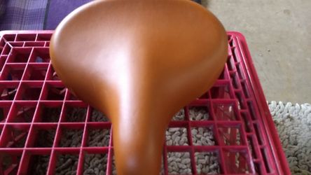 Brown Selle Royal Tuesday Cruiser Seat - Saddle