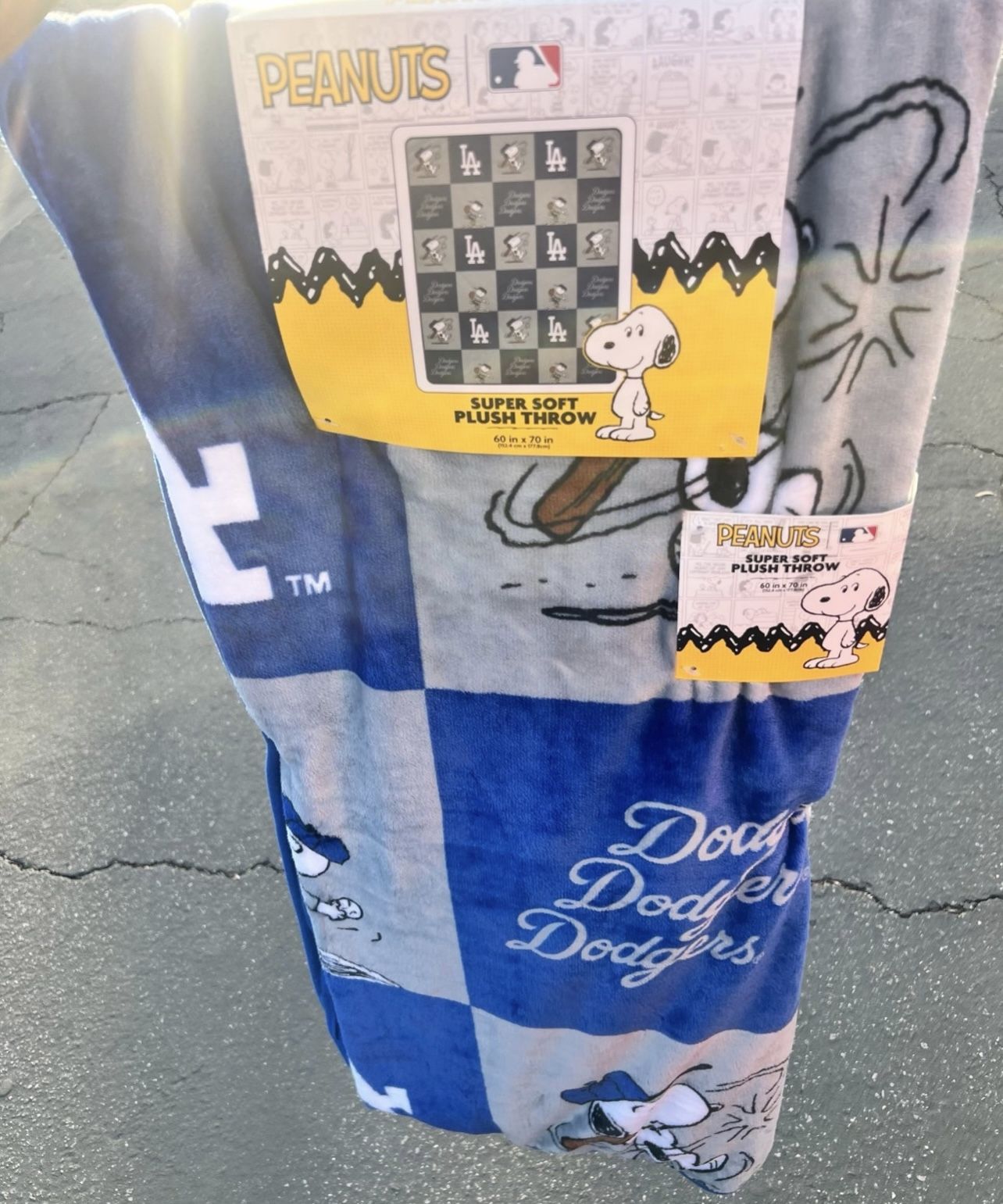 Dodgers Snoopy Peanuts Fleece Blanket (NEW) 