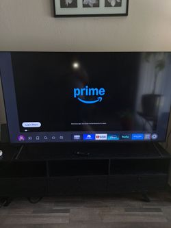 Insignia ns 70f50 with tv stand