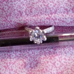 Size 8 Ring By Prcoluc New