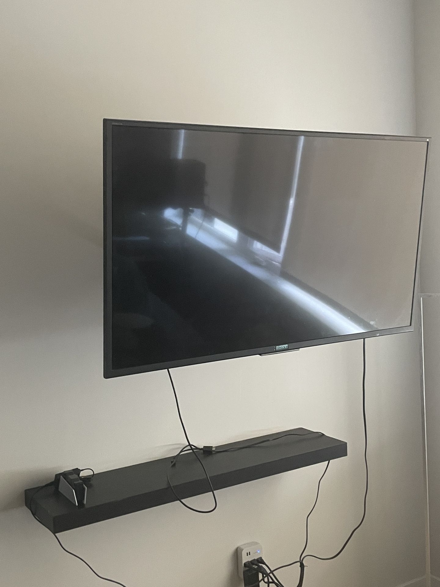 TV with mount