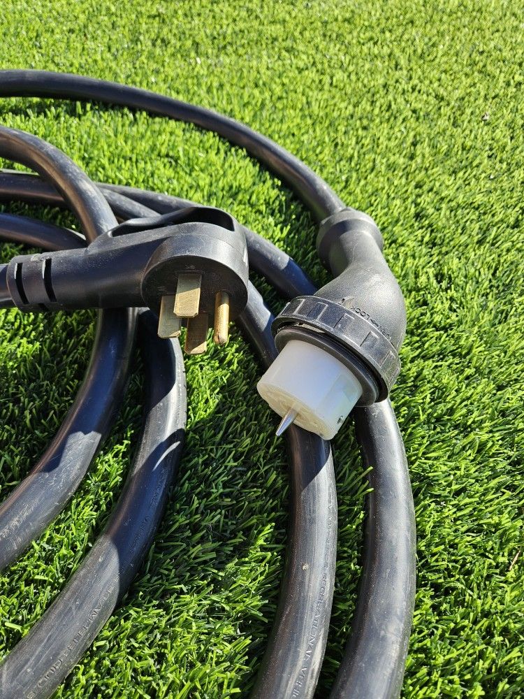 Black 25 foot Cable with Box