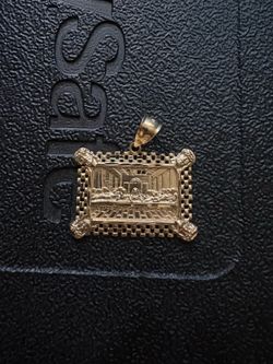 14k Gold Last Supper Pendant