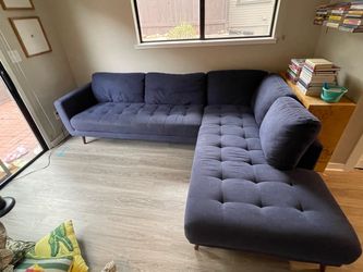 Living spaces navy blue couch-pick up only