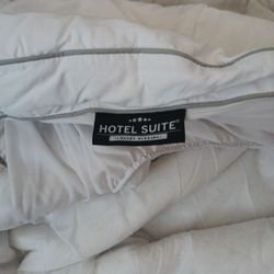 Twin Size Plush Bed Cover