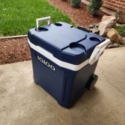IGLOO Cooler like new