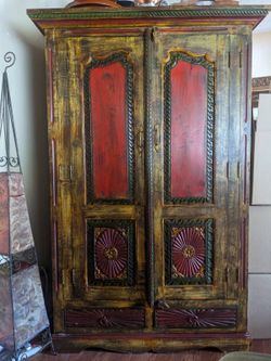 Large teak armoire - India - excellent condition