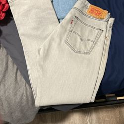 grey levi 501