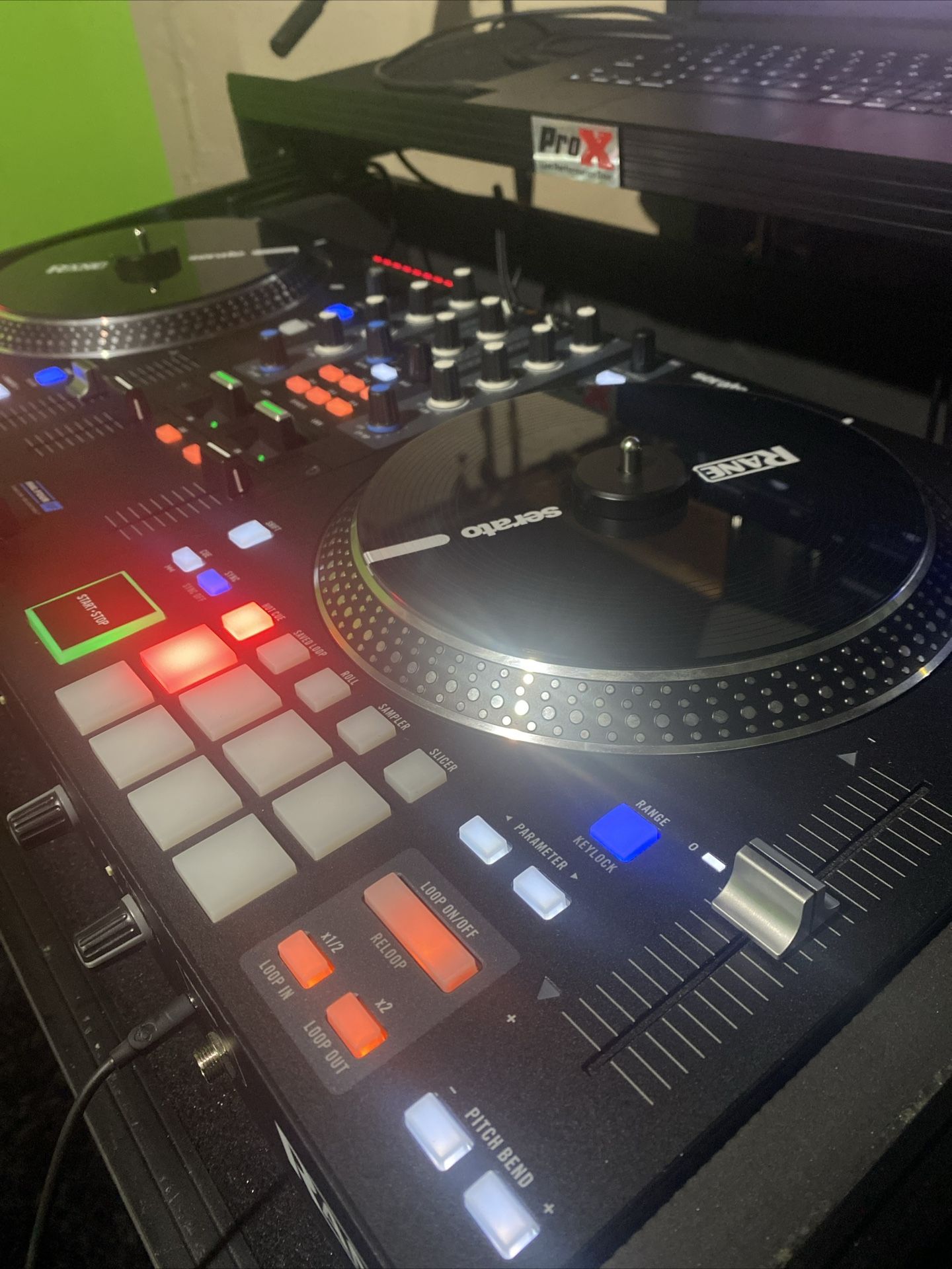 Rane One Bundle (DJ Controller + Pro X Case + Decksaver