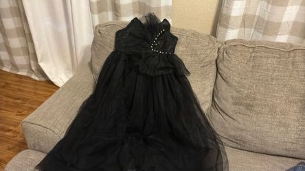 Costume black dress