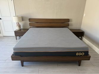 King Mid-Century Modern Bed Set