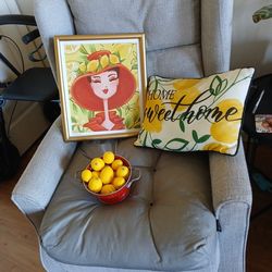 Red Hat Lady Picture N 🍋 Lemons Pillow N Red Strainer With  Plastic  Lemons