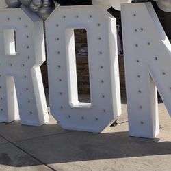📸 PROM 📸 4’ Marquee Letters