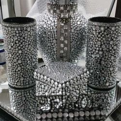 GLAMOROUS 5PC VASE N GLAM MIRROR SET..READY IN A WEEK..$80