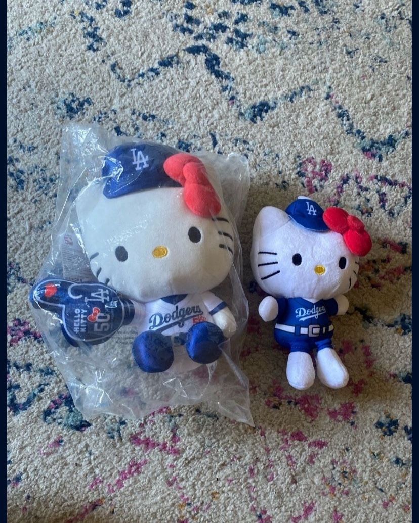 Hello Kitty Los Angeles Dodgers Plush Bundle