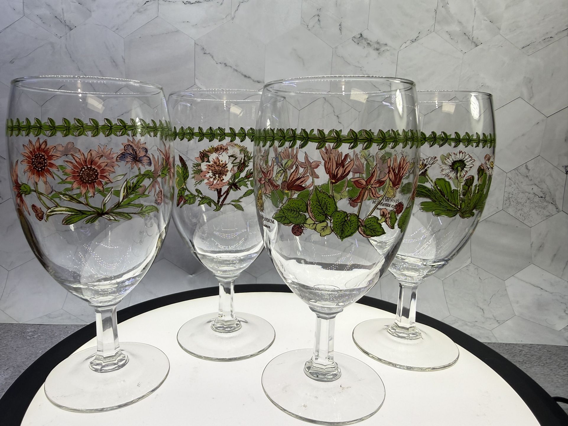 Set of (4) PORTMEIRION BOTANIC GARDEN ICED TEA GLASSES. 7" x 3" This iconic collection, designed by Susan Williams-Ellis, is known for its detailed bo