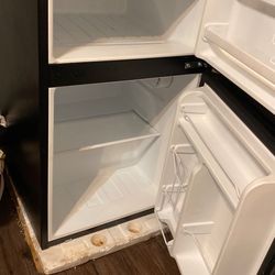 Whirlpool Mini Fridge