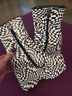 Platform shoes
