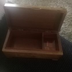 Vintage Jewelry/Music Box 