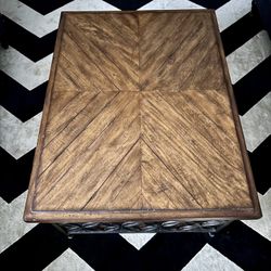 Hooker Furniture Wood & Metal Coffee Table — Stylish Transitional Design 