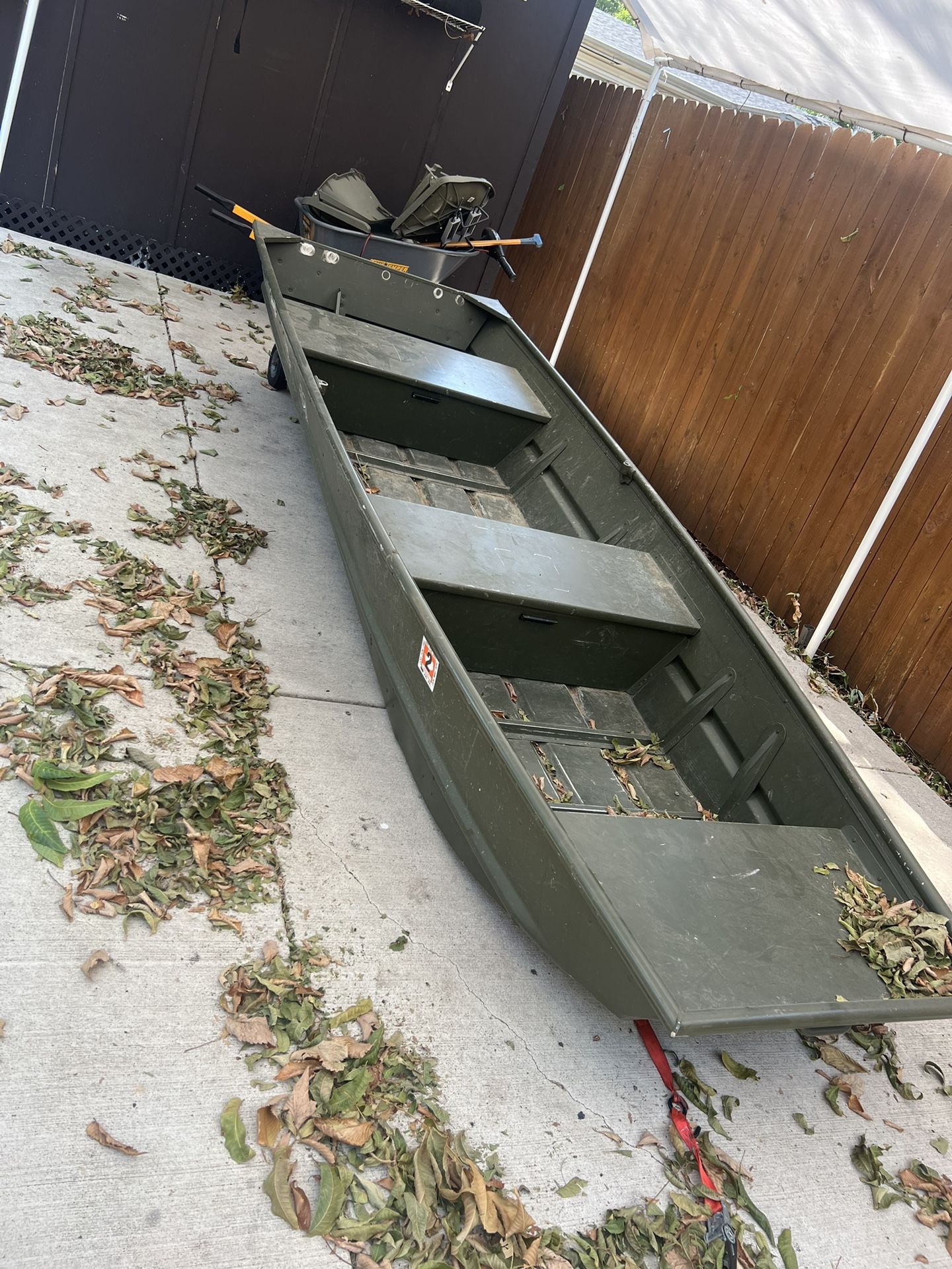 12 Ft John Boat Trolling Motor And 2 Chairs Clean Title Jon Boat Bote Para Pescar Lancha