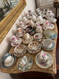 BEAUTIFUL CUP AND SAUCER SETS BONE OF CHINA