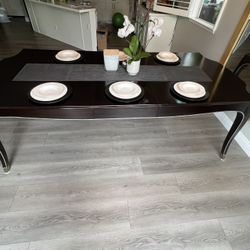 ELEGANT BERNHARDT DINING TABLE