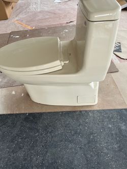 Toilet TOTO