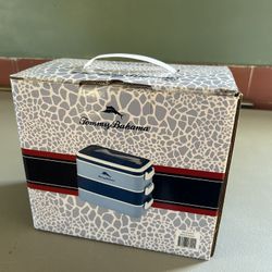 Brand new in box Tommy Bahama Bento Box – 3-tier stackable lunch container ///  ¡Caja Bento Tommy Bahama nueva en caja – contenedor de almuerzo apilab