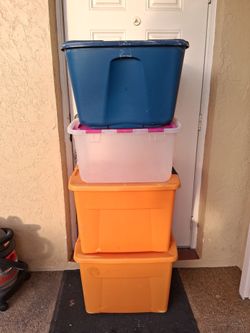 4 moving/storage plastic containers $15 for ALL 4 FIRM!