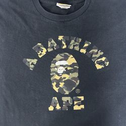 A Bathing Ape BAPE Yellow Color 1st Camo College Relaxed Fit Black Tee Medium