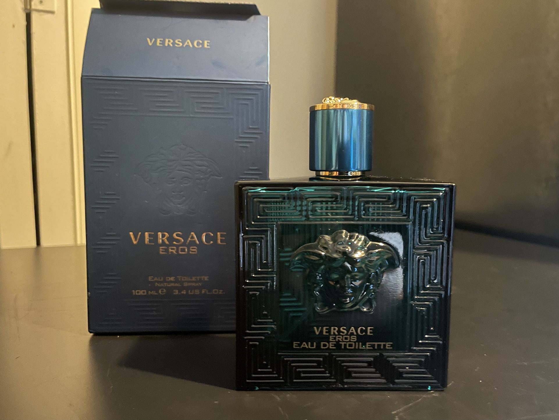 Versace Cologne 