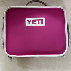 Yeti Lunch Box 