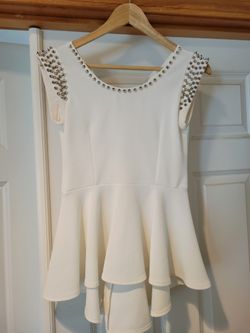 White PEPLUM Top