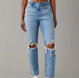 American Eagle Mom Jeans 