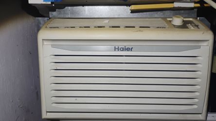 Good working window Air conditioner.