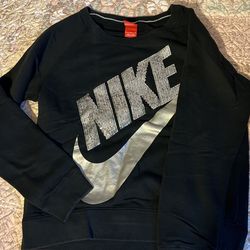 Nike Pullover