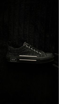 Dior B23