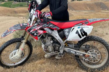 2006 crf 250R