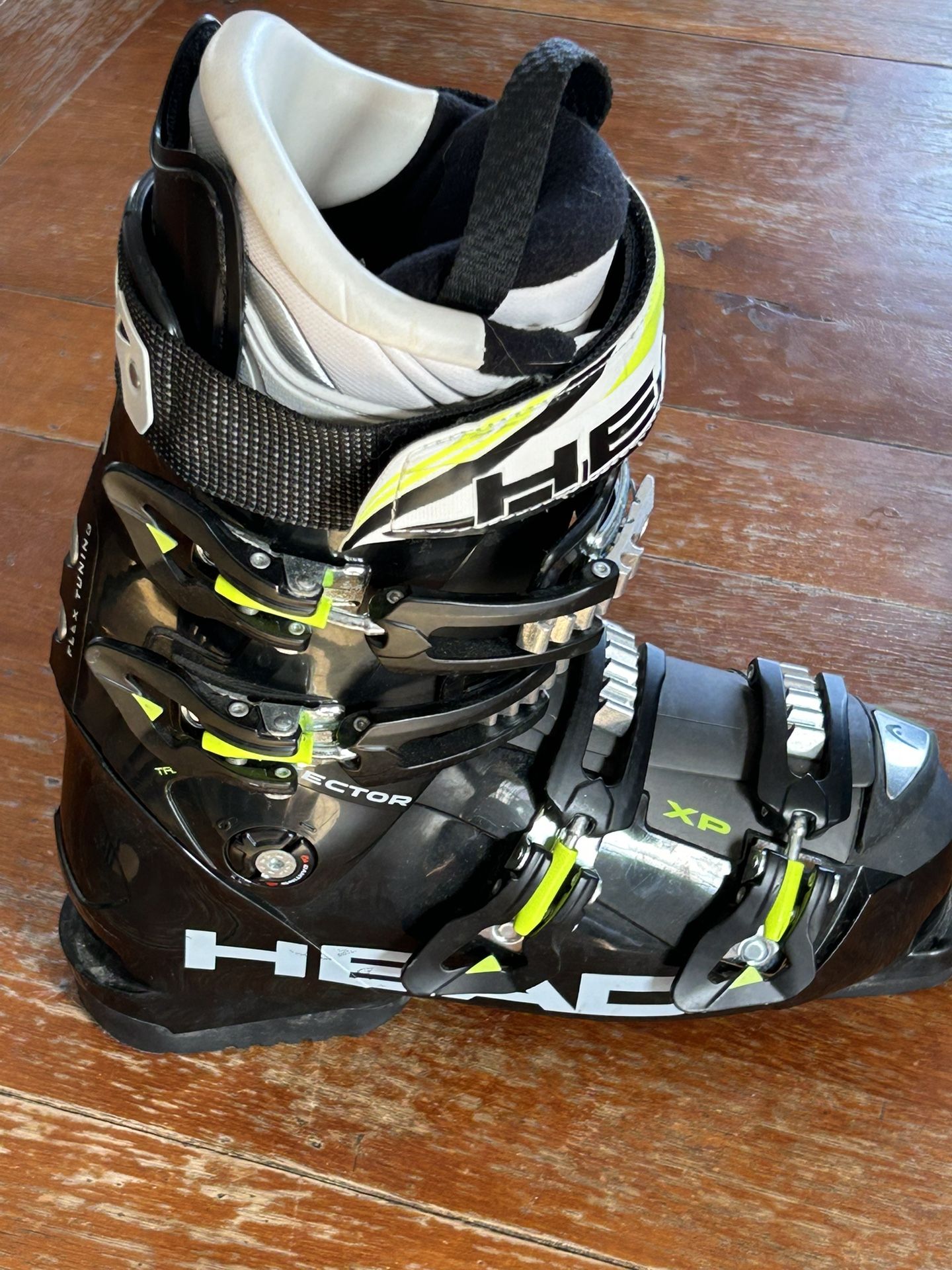 Head Women’s Ski boots Size 250/255
