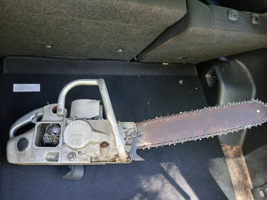 Vintage 1950's Poulan Model 42 Chain Saw