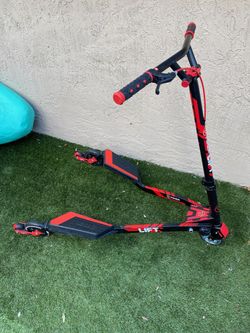 Yvolution Y Fliker LIFT L3 Scooter - (2 Available) - $95 EACH - See My Items 😎
