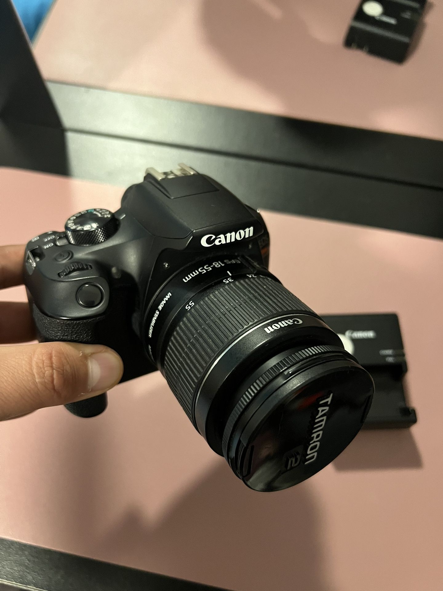 Canon EOS REBEL T6 